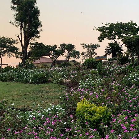 Vila Samuka Island Retreat Jinja Exteriér fotografie